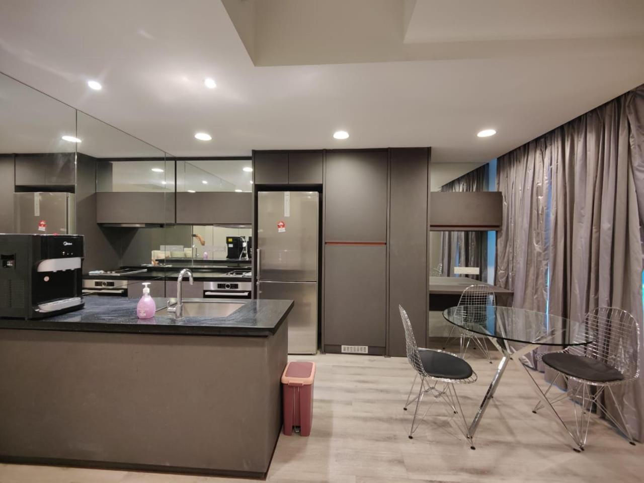 Mulberry Verve Suites Kl Mid Valley Kuala Lumpur Exterior photo